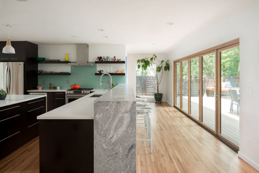 Bi-Fold Moving Glass Wall