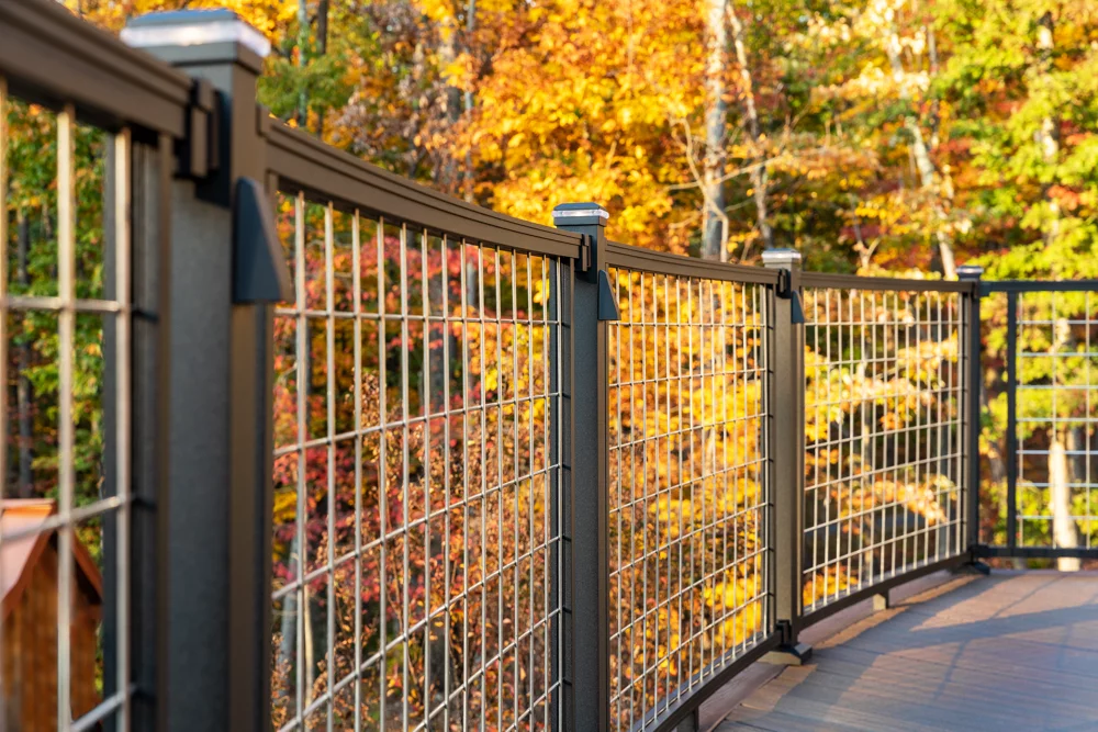 Trex Signature® mesh railing
